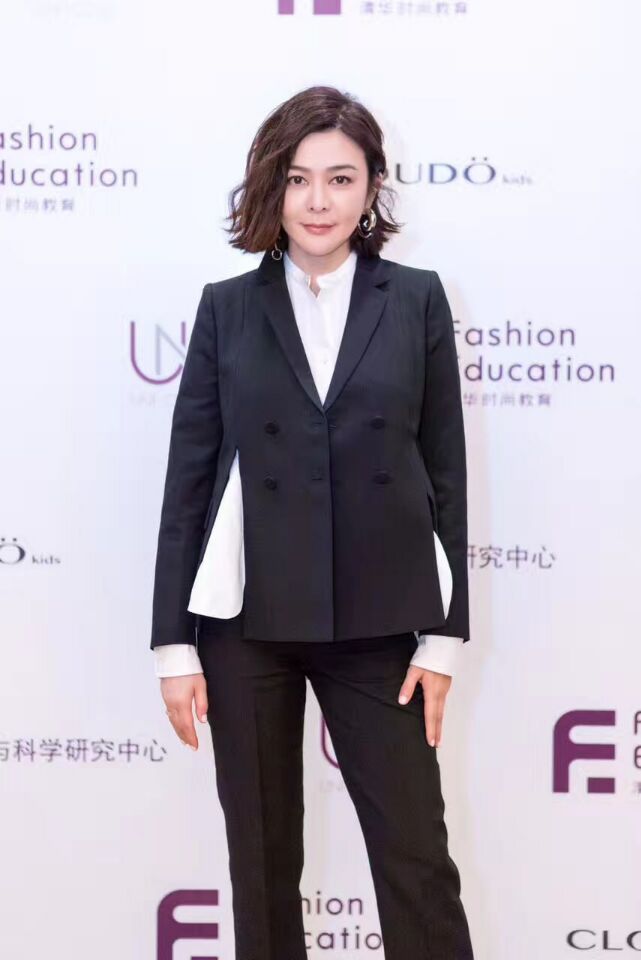 关之琳成为时尚创业联合发起人 UC时尚创业计划在京启动