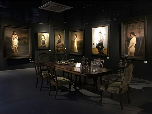 2017八零画派写实油画作品巡展在上海启幕