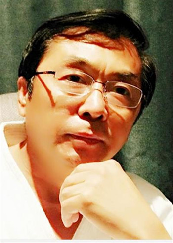 先锋派作家王新印象:率真,有良知,有担当/李广义、王大伟