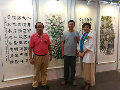 花鸟女画家张珺作品在浙江省级机关喜迎十九大书画展上展出