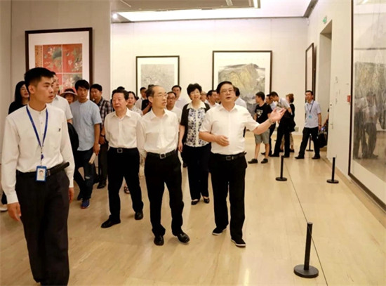 纪念何香凝先生诞辰140周年暨首届“香凝如故”全国美术作品展在京开幕