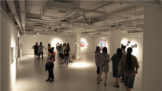 绿太阳——李晶个展亮相于798艺术区作者画廊