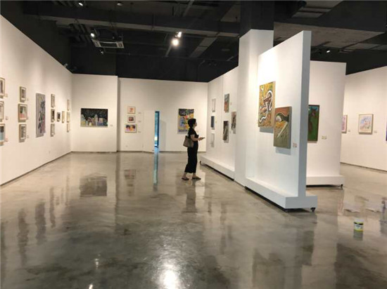 以童为镜,又见初心—艺术导师与孩童联展正在轻艺术空间展出