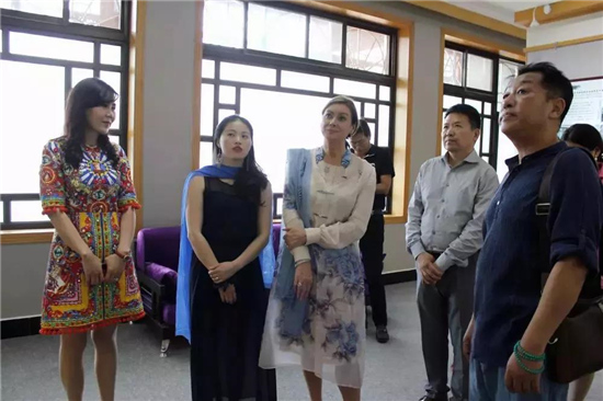 英国男爵夫人联合香堂东方书画研究院开启中国艺术走进大英博物馆展览