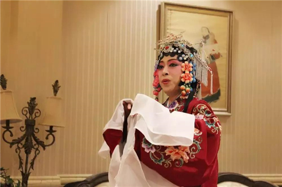 英国男爵夫人联合香堂东方书画研究院开启中国艺术走进大英博物馆展览