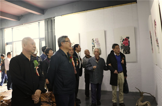“春华秋实”吴冠南 刘庚花鸟作品展