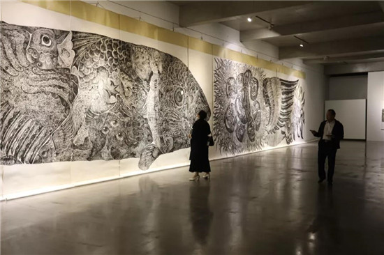 “山海图纪第二回——许英辉绘画艺术展”在树美术馆水池畔灵幻启幕!