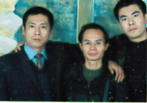 江西赣州崇义好人谢文淦和重庆铜梁的哥刘永洪的十年兄弟情