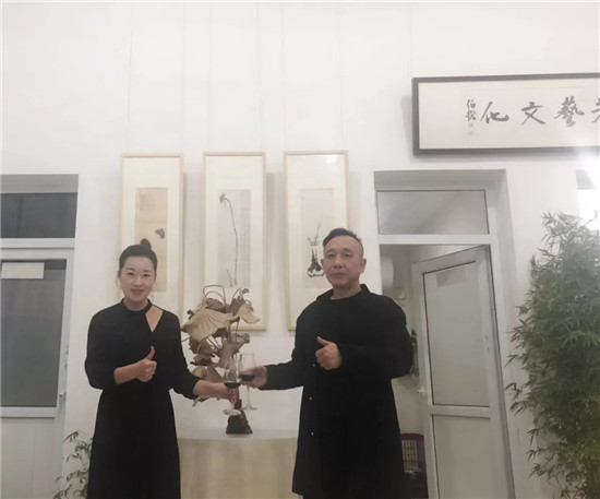 因爱相聚“大愿善行·问墨立心”禅韵雅集暨大型公益联展在芳艺文化举行