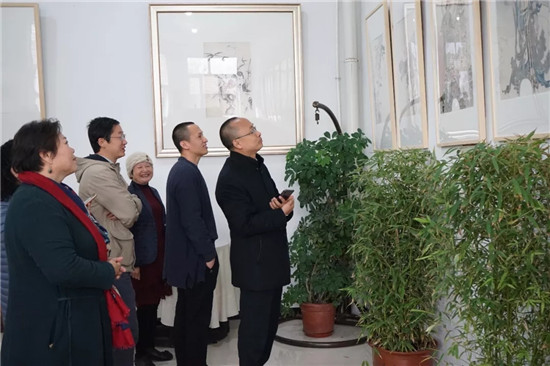 因爱相聚“大愿善行·问墨立心”禅韵雅集暨大型公益联展在芳艺文化举行