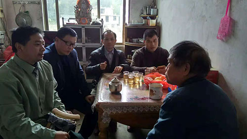 崇义中医谢文淦陪同乡村医生一行人看望国医大师苏全兰