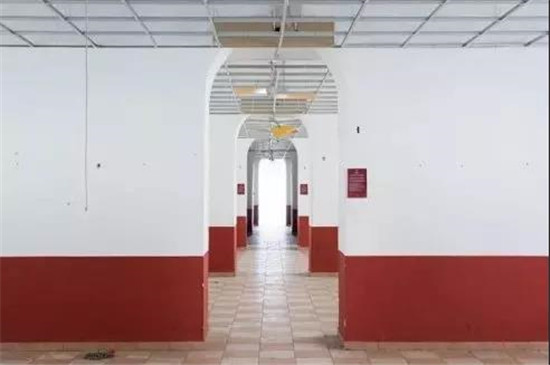 意大利都灵PARATISSIMA中国主题展祁璐“光感—《觉(jue)》之二”祁璐荣获最具影响力