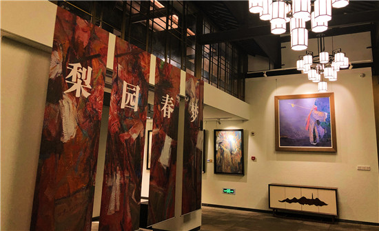 “梨园春梦·张继东戏曲油画展”于敬一书院开幕
