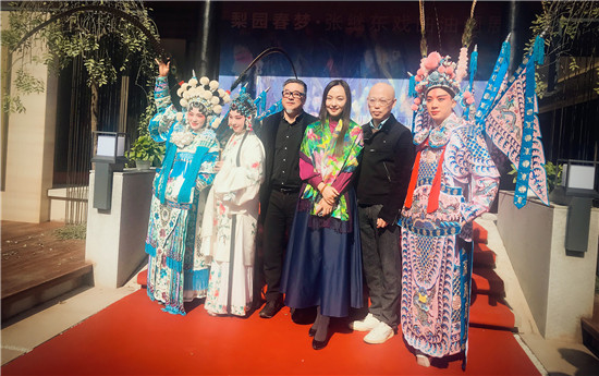 “梨园春梦·张继东戏曲油画展”于敬一书院开幕