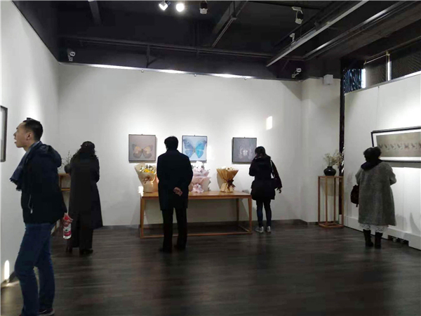不期而遇—姚蓉蓉作品展在塞隆水泥库艺术空间举行