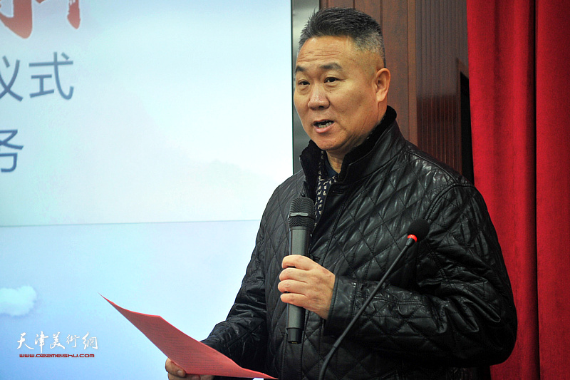 画家皮志刚《千峰万仞燕山图》主题卡首发 献礼京津冀互联互通一周年