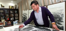 画家皮志刚《千峰万仞燕山图》主题卡首发 献礼京津冀互联互通一周年