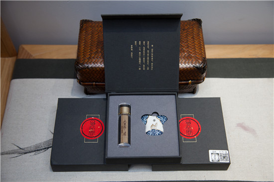 凡书 ·衍艺 孟凡书艺术衍生品首发仪式在月亮河度假村一水易空间举行