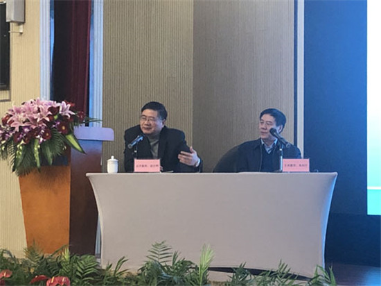 红心伟业 读书为本—《永久的记忆》读书会暨《伟人小书包》在丰尚举行