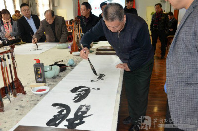 中国新闻出版书协在京举行庆祝新中国成立70周年书法作品展并召开2019年度工作会议