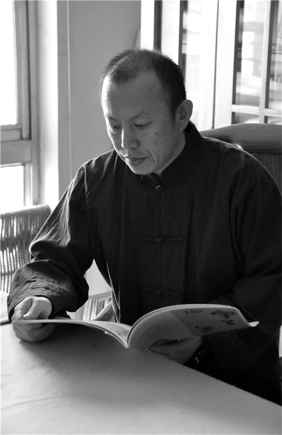 读一舨先生游春图有感