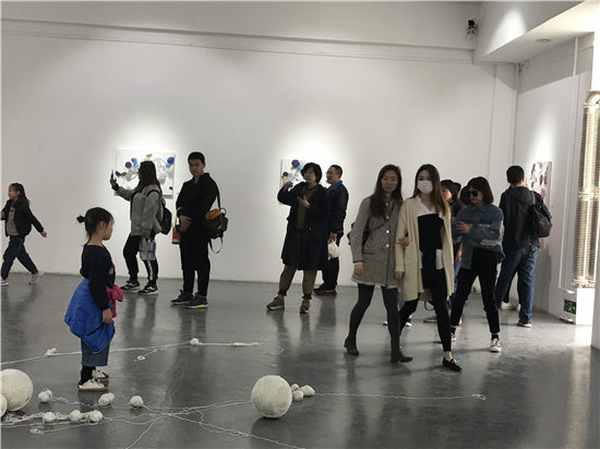 丝线·赵羽彤个展在凤凰含章艺术中心举行
