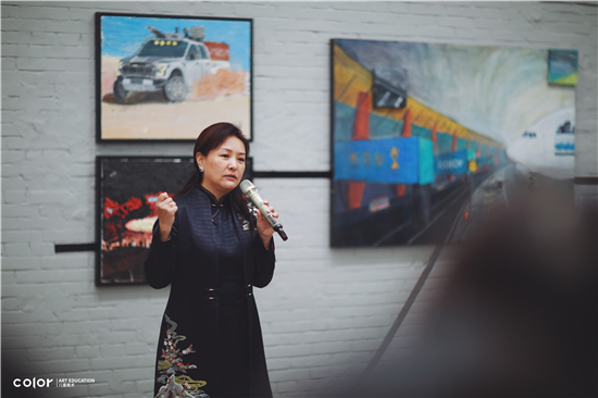 《预见未来——这只是个开始》Color儿童美术首届毕业作品展在星空间画廊开幕