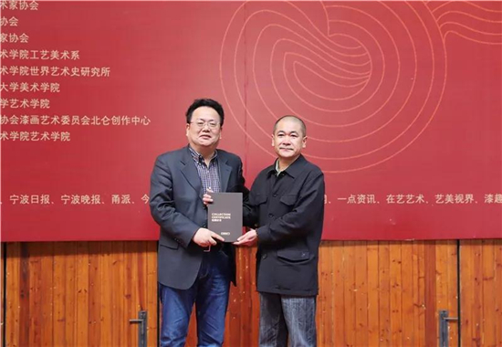 张泽国“大泽有鱼”展开幕,100件作品总结个人漆画创作三十年