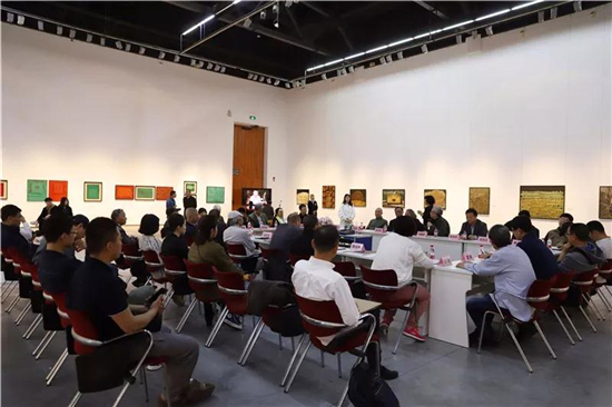 张泽国“大泽有鱼”展开幕,100件作品总结个人漆画创作三十年