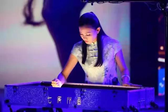 中丘控股司庆暨报媒不动产十周年庆典圆满闭幕